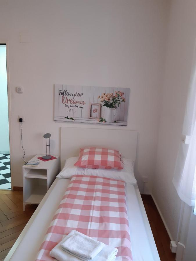Готель Good Bed Reiden Екстер'єр фото